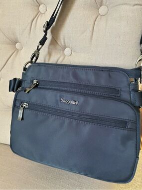 Baggallini Maria’s Crossbody Bag